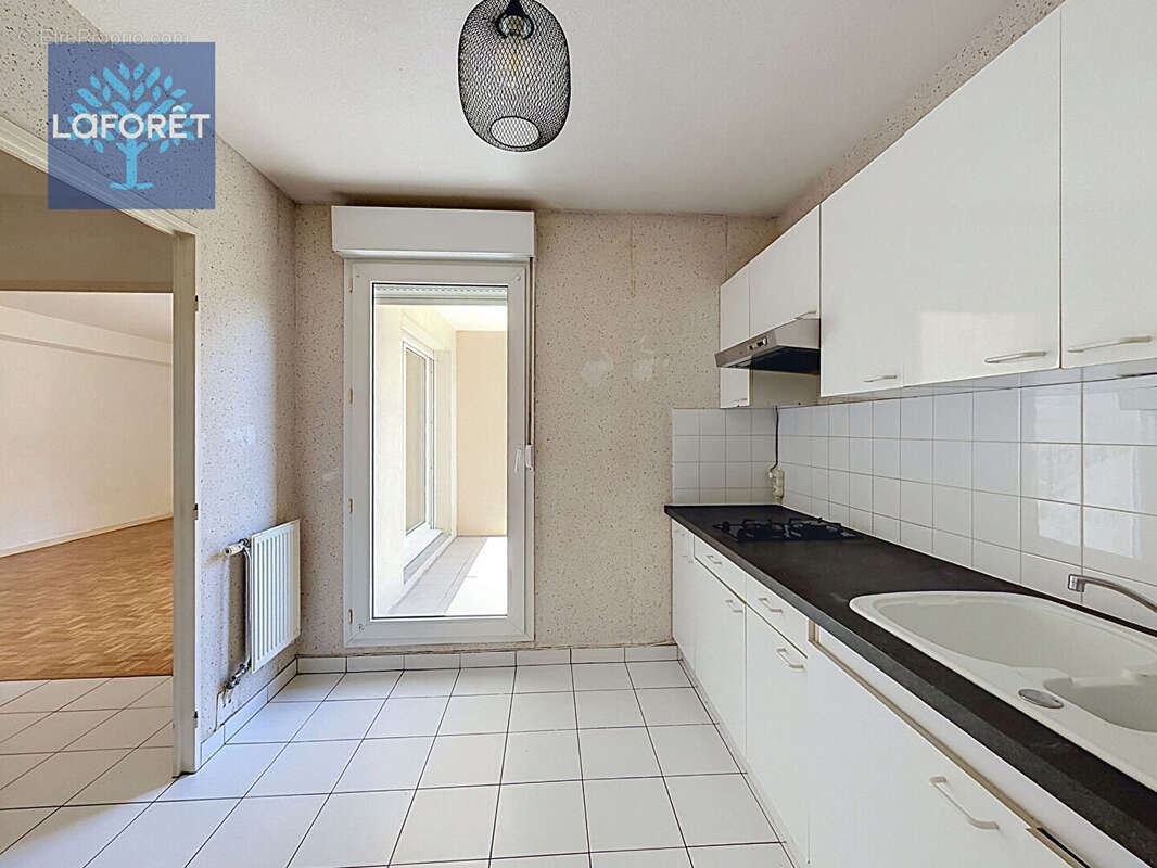 Appartement à SAINT-GENIS-LAVAL