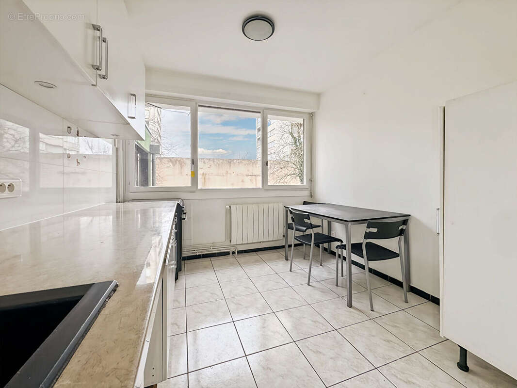 Appartement à ROSNY-SOUS-BOIS