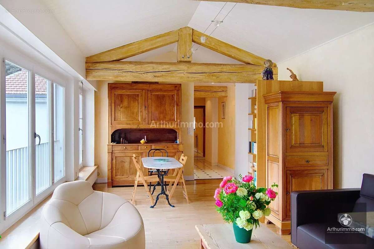 Appartement à SAINTE-FOY-LES-LYON