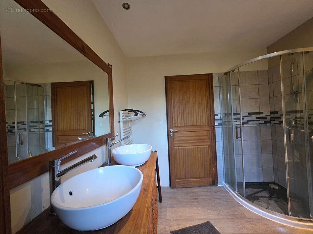 Maison à TONNAY-CHARENTE