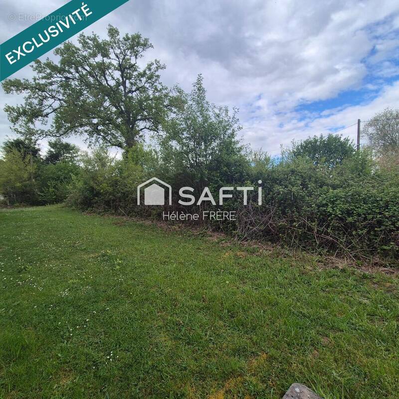 Photo 1 - Terrain à CELLETTES