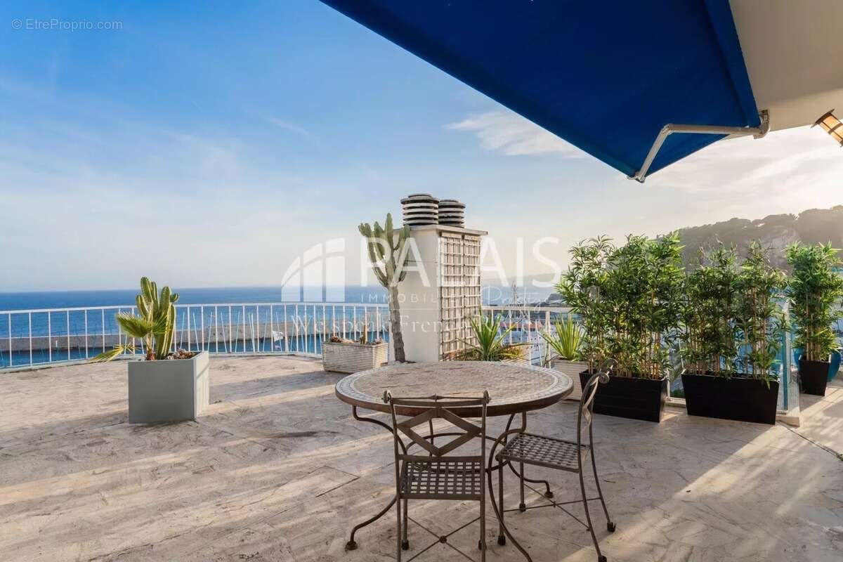 BORD DE MER: Dernier étage -Terrasse 150 m2 - photo 14