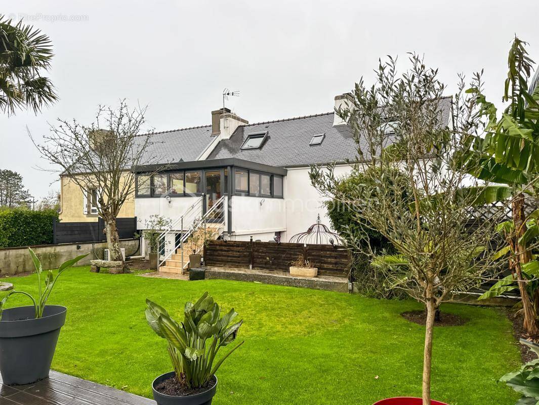 Appartement à PLONEVEZ-PORZAY