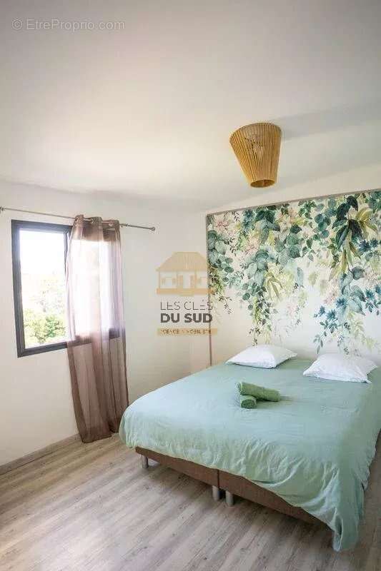 Villa T4 neuve avec piscine chauffée et vue mer imprenable à vendre à L’Étang-Salé - photo 10