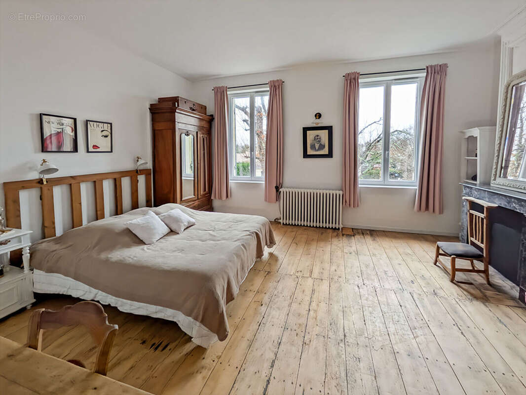 Maison à SAINT-SULPICE-ET-CAMEYRAC