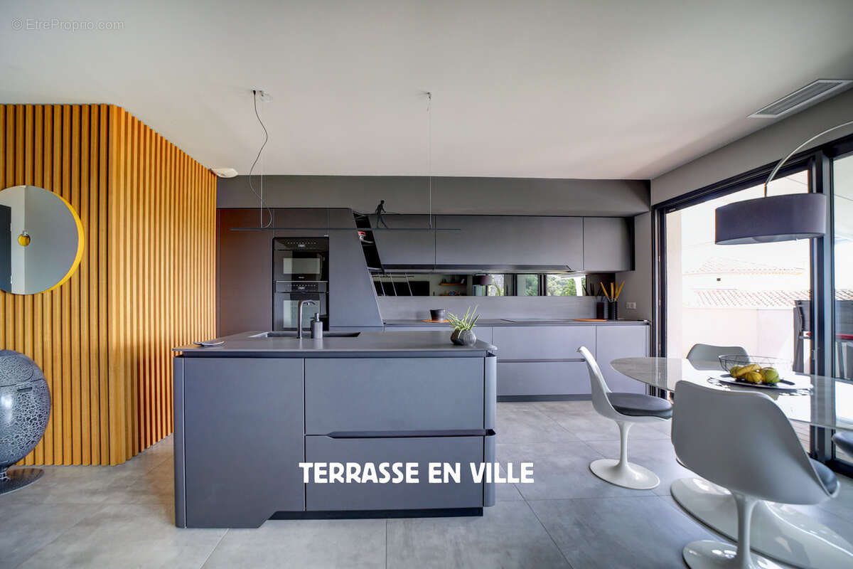 Appartement à SANARY-SUR-MER