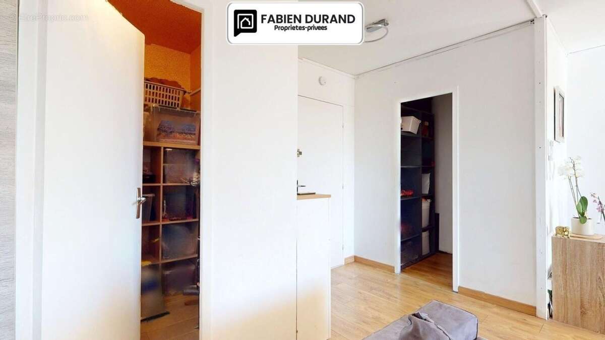 Appartement T4 91,73 m2  Garage Ascenseur à Draguignan - photo 16
