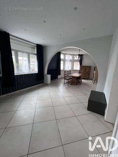Maison 95 m² à Leval  - photo 5