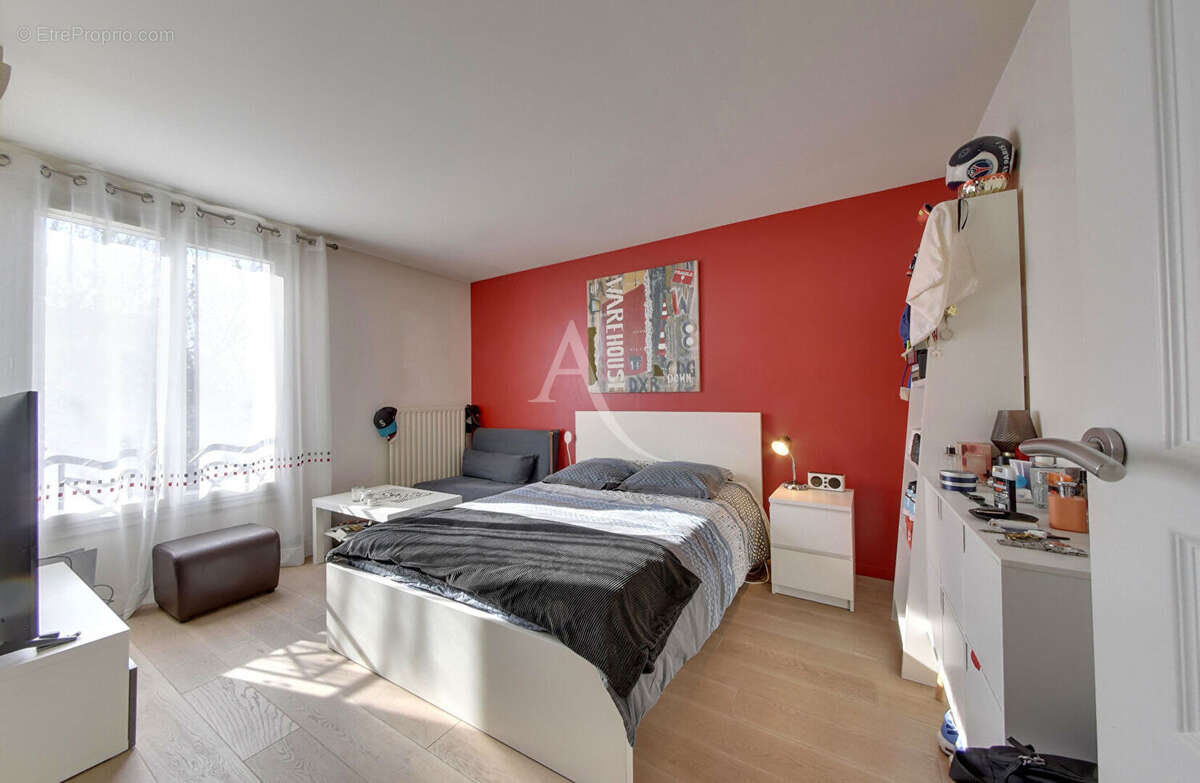 Maison à OZOIR-LA-FERRIERE