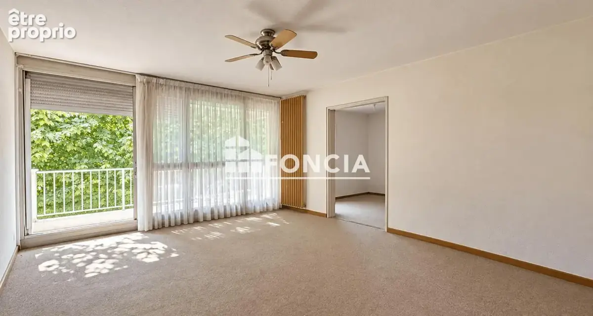 Nîmes – Spacieux T4 avec balcon et terrasse, dans immeuble avec ascenseur - photo 2