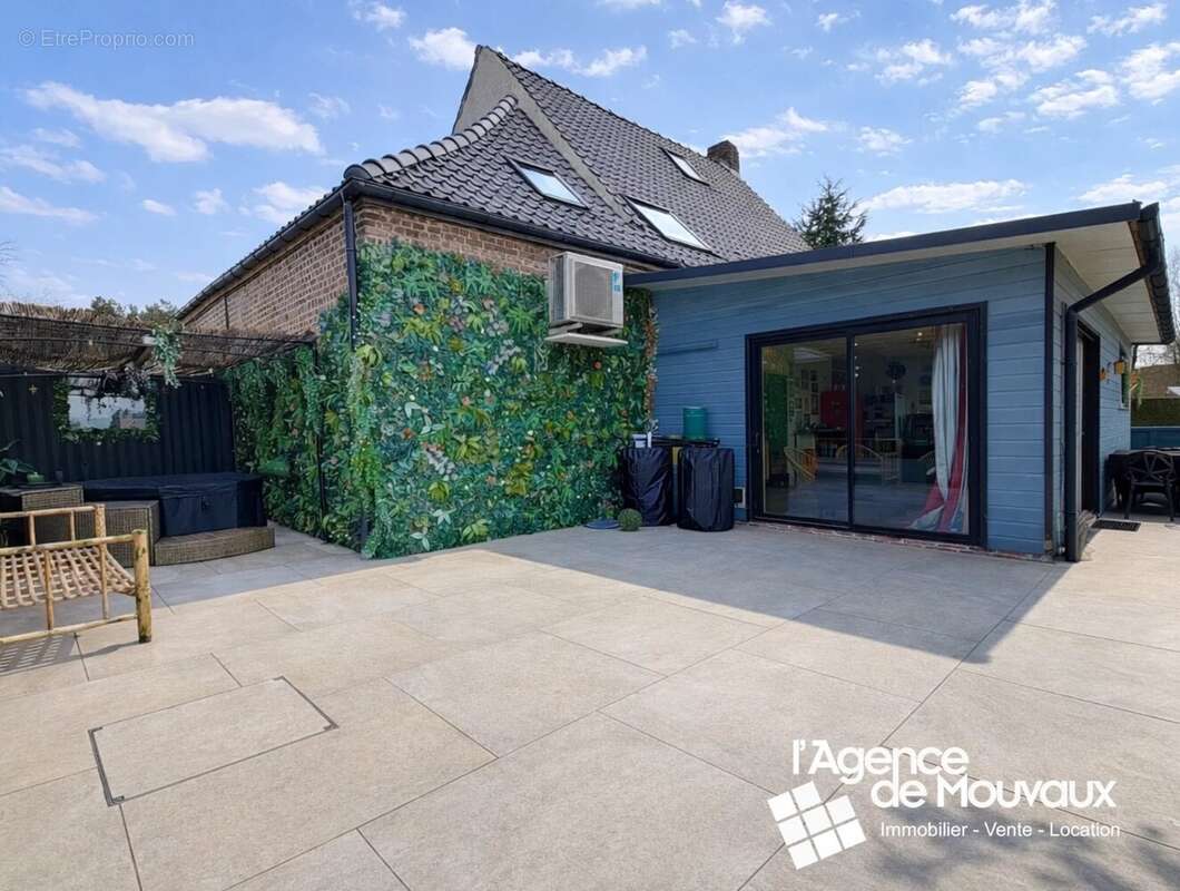 Maison à WERVICQ-SUD