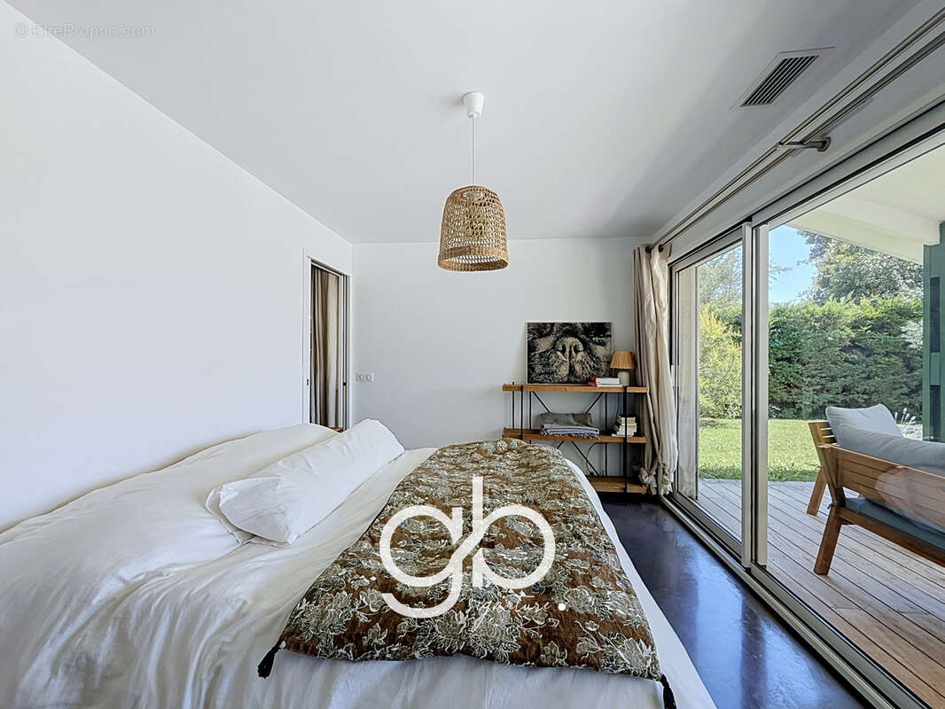 Baillargues   Villa contemporaine - 160m2 - au sein du Domaine du Golf de Massane - photo 7