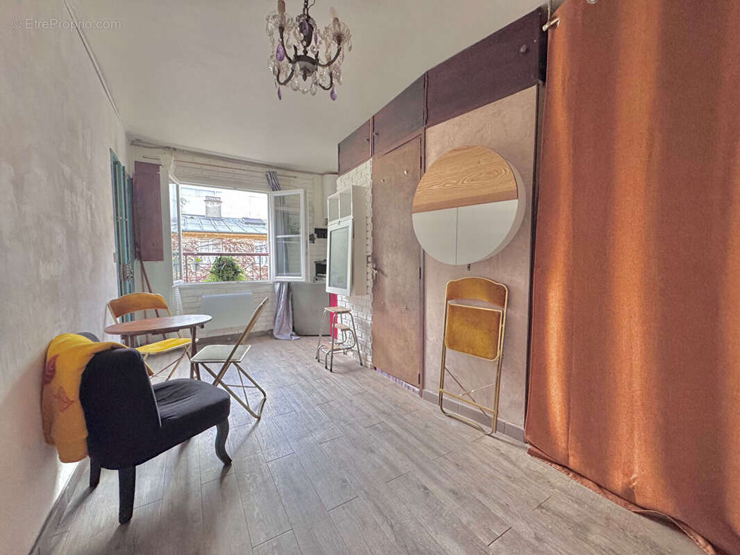 Appartement à PARIS-11E