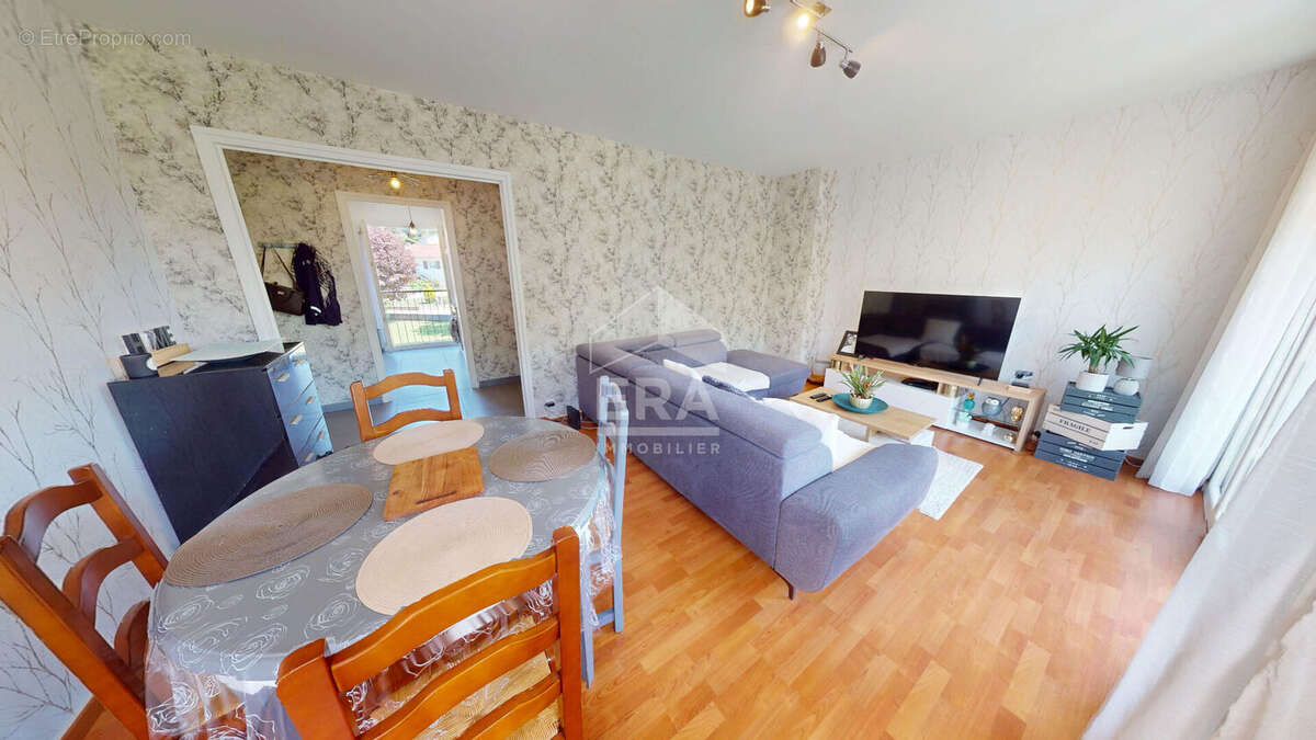 Appartement à LAGNIEU