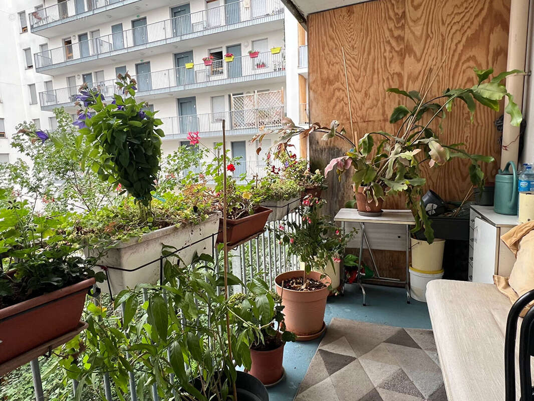 Appartement à L'ILE-SAINT-DENIS