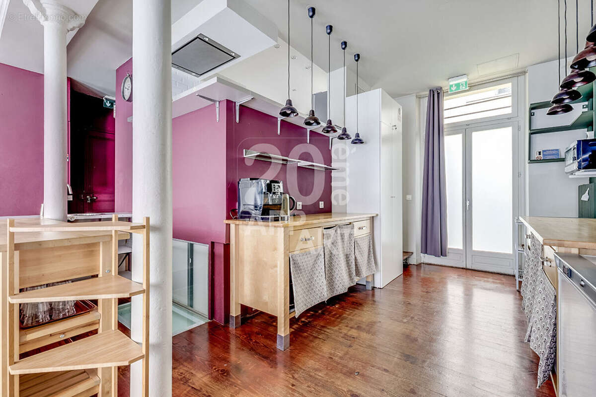 Appartement à PARIS-20E