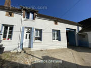 Maison à VILLENEUVE-LA-GUYARD