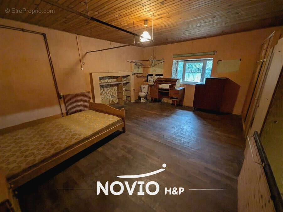 Maison à VENDEUVRE-DU-POITOU