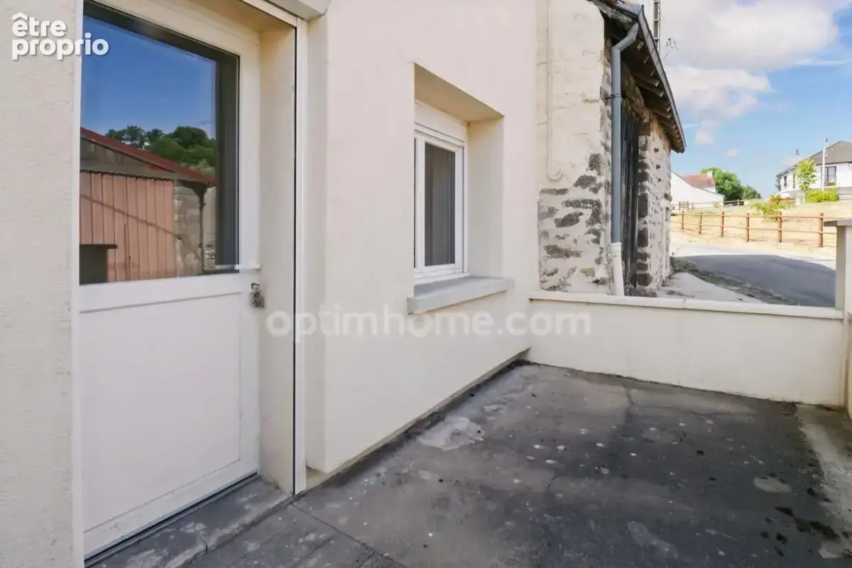 EXCLUSIVITE - Maison 82 m² - 4 pièces - 2 Chambres - Grange/Garage - terrain 520 m² - DOMPIERRE LES EGLISES (87) - photo 2