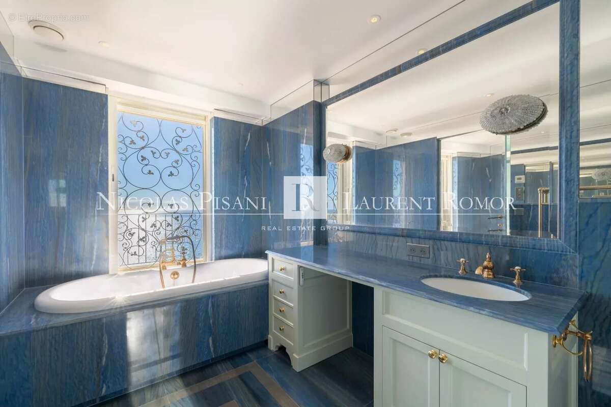 Maison à ROQUEBRUNE-CAP-MARTIN