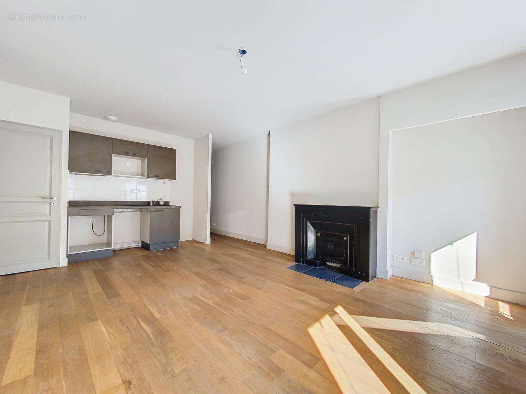 Appartement à LYON-6E