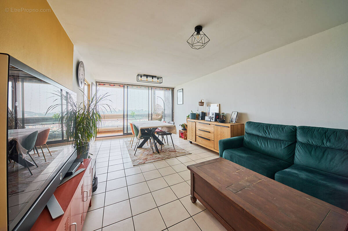 Appartement à LYON-9E