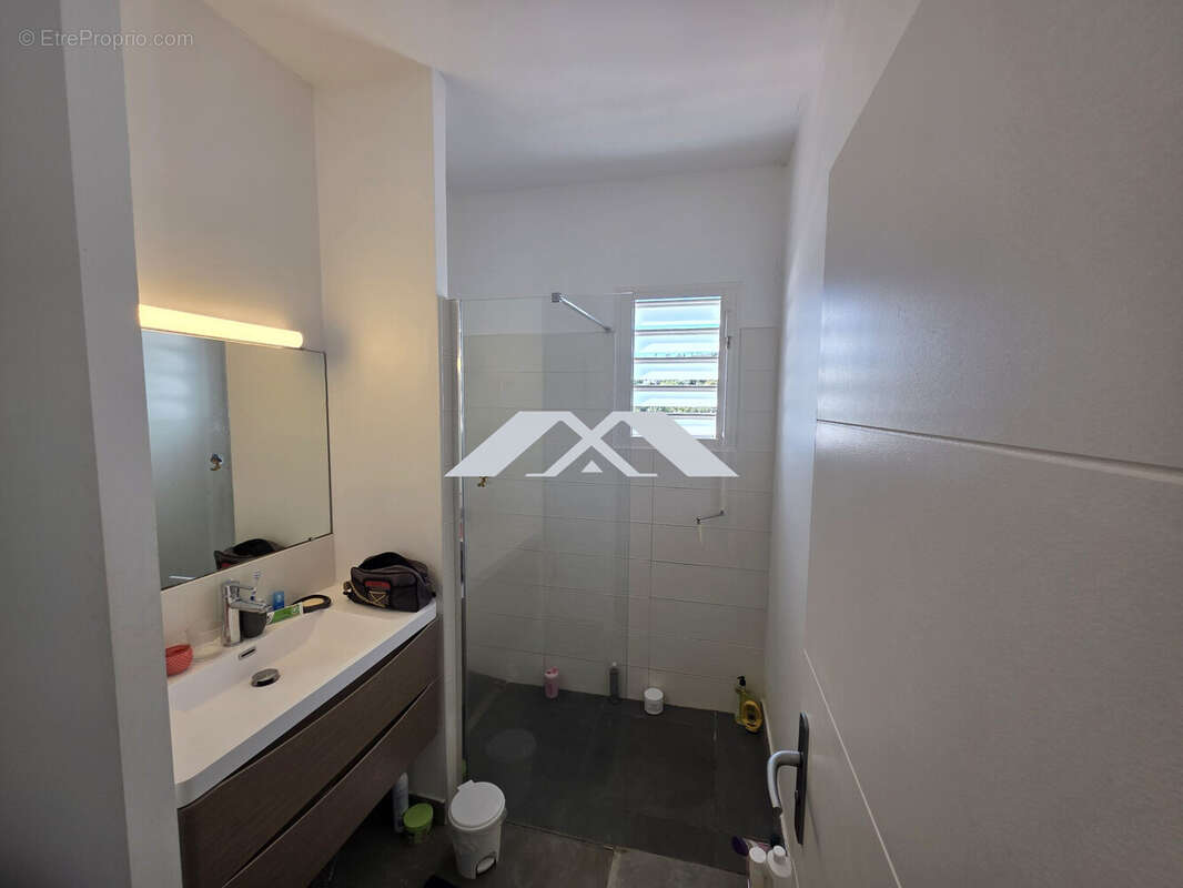 Appartement à SAINT-DENIS