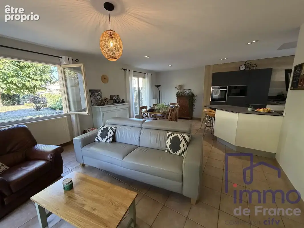 Maison 6 pièces 129 m² à vendre à Veauche (42340) - photo 6