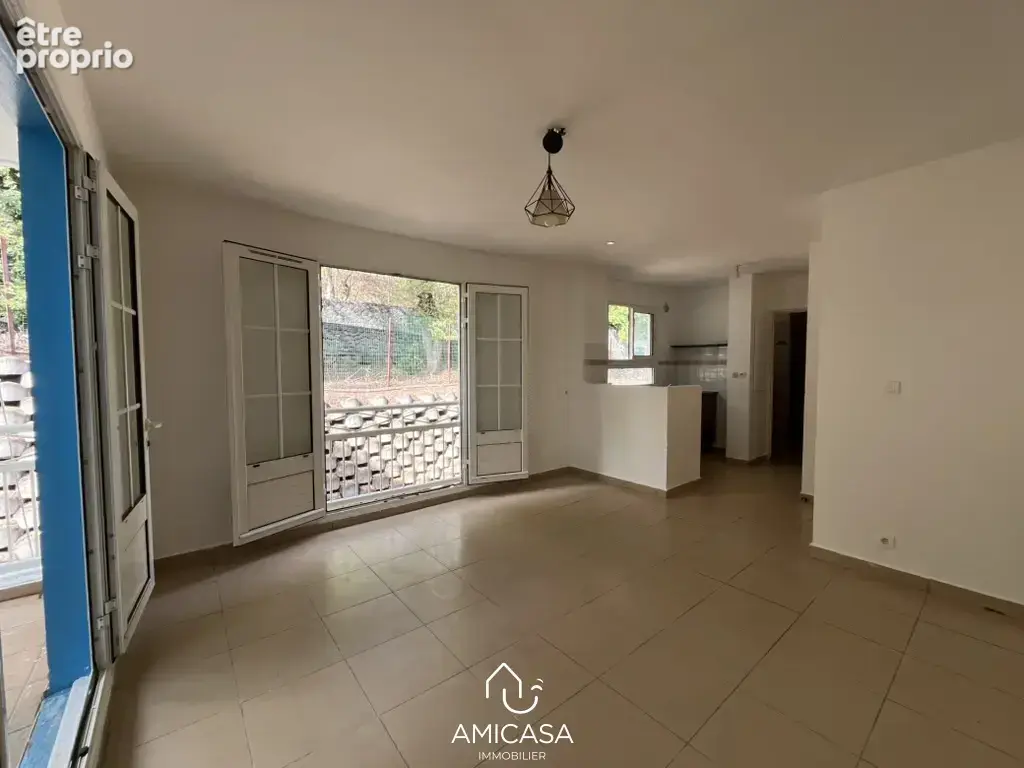 La possession (bas de ravine a malheur) (reunion) - studio - 28 m2 - photo 3