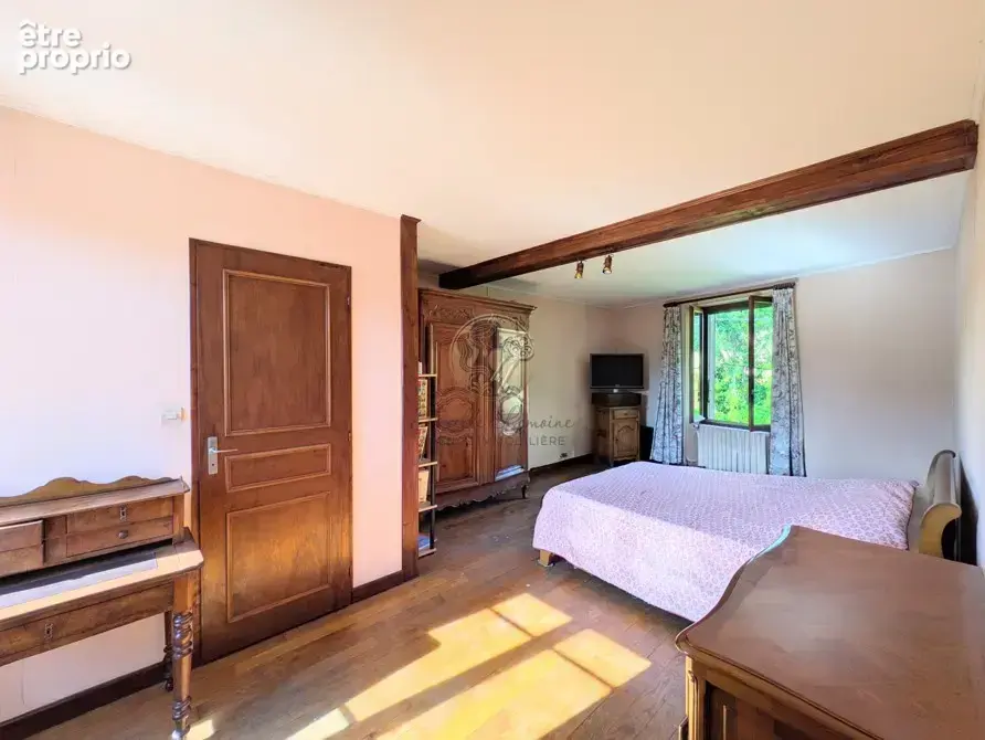 Rare à Saint-Genis-Laval   Maison d'une surface de 200m2 sur 810m2 de terrain - photo 10