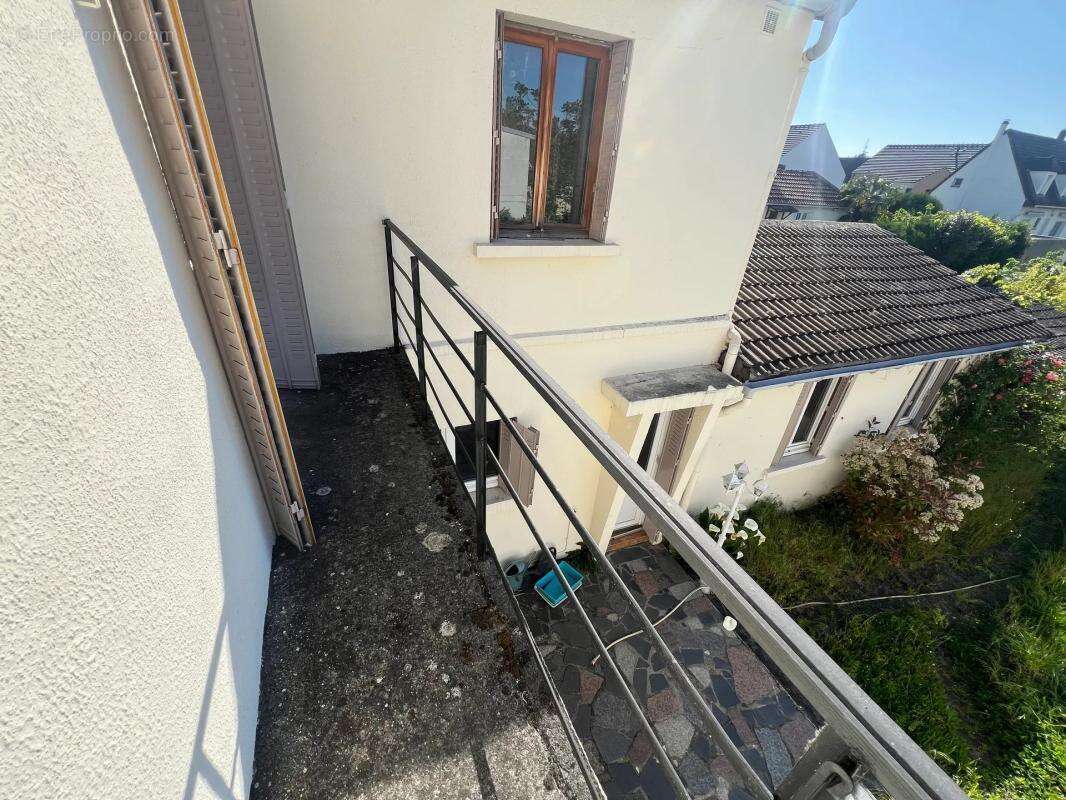 Maison à CARRIERES-SUR-SEINE