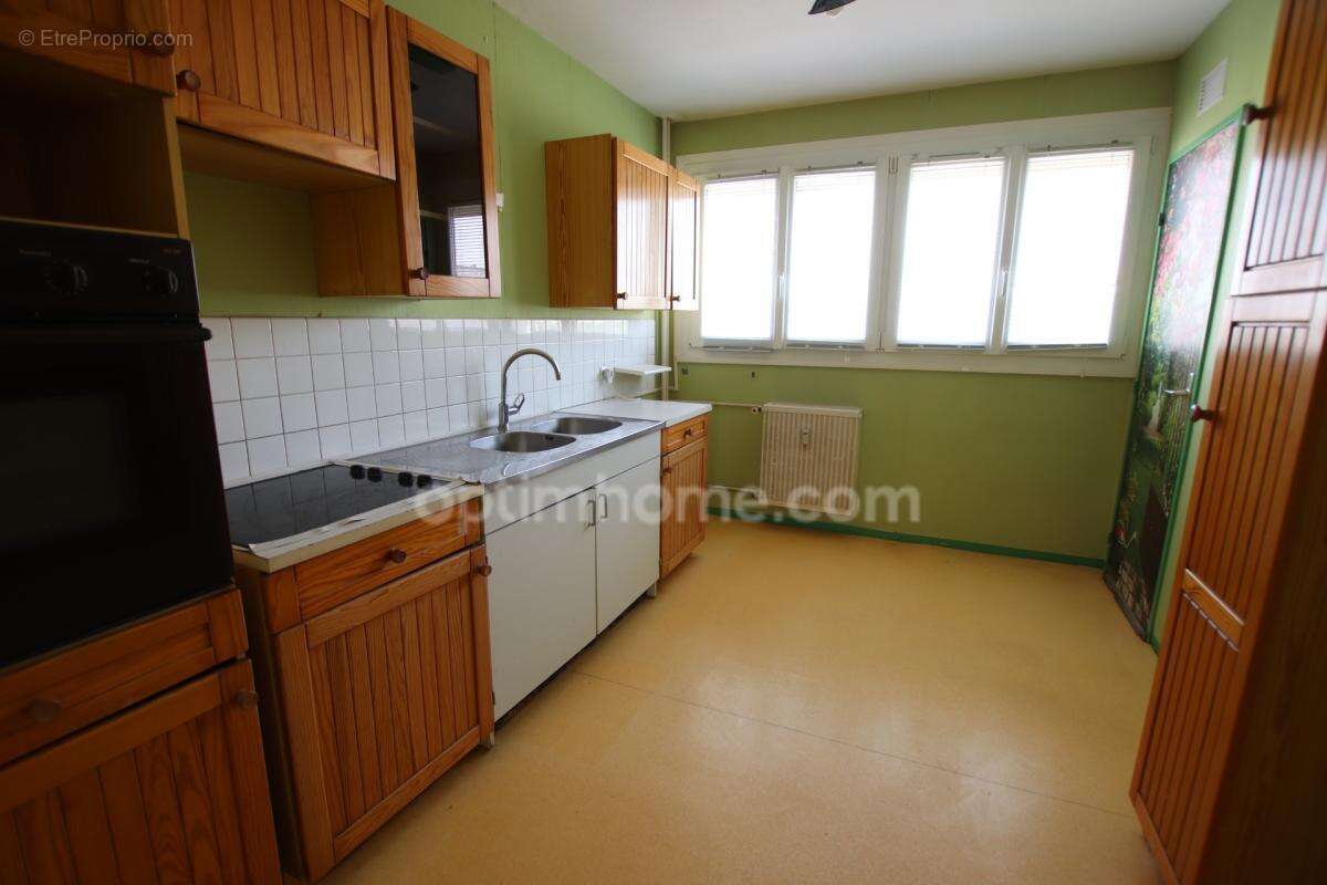 ORLEANS, quartier Nord au pied des commerces, appartement 3 chambres, de 94m2 à rafraichir - photo 8