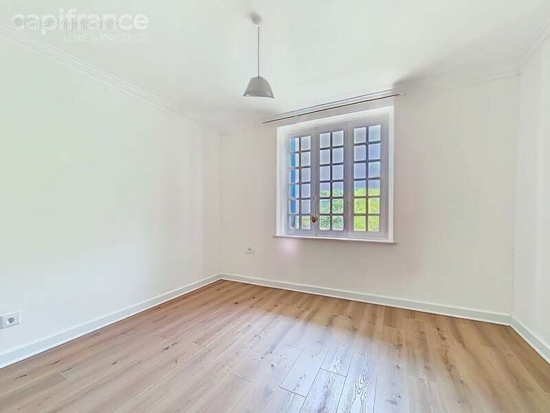 Appartement à LOCRONAN