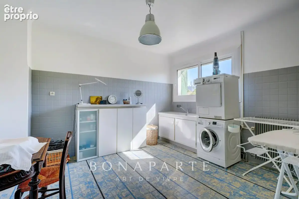 Décines – propriété familiale 197 m² – maison principale & maison indépendante – terrain 664 m² - photo 14