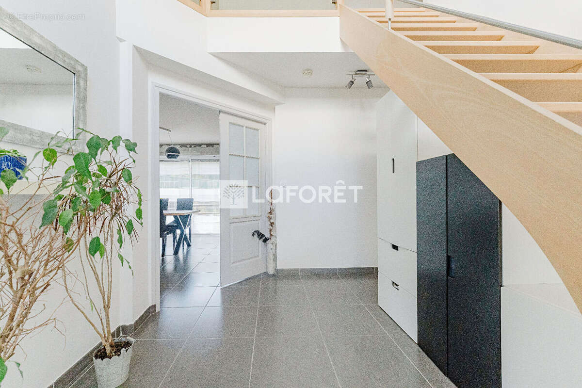 Maison à GOUY-SOUS-BELLONNE