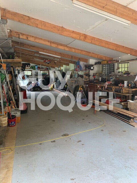 Maison à MONTSAUCHE-LES-SETTONS