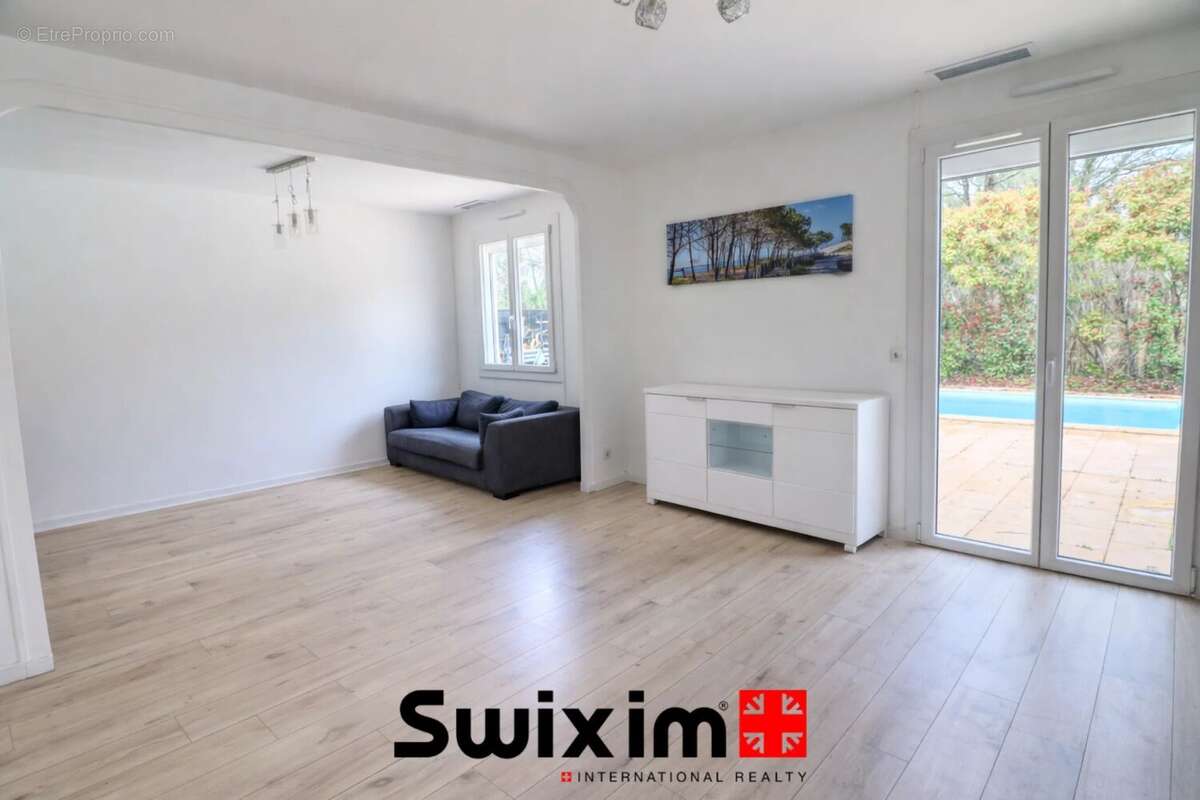 Maison à LE PIAN-MEDOC