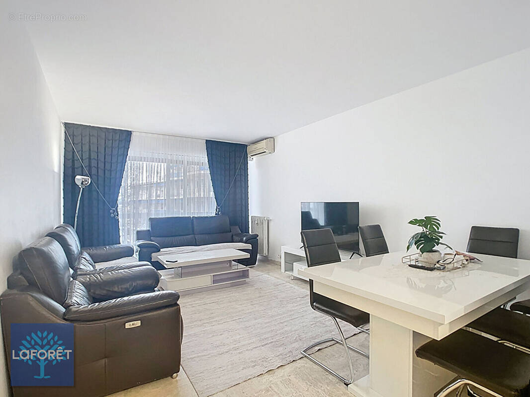 Appartement à LE CANNET