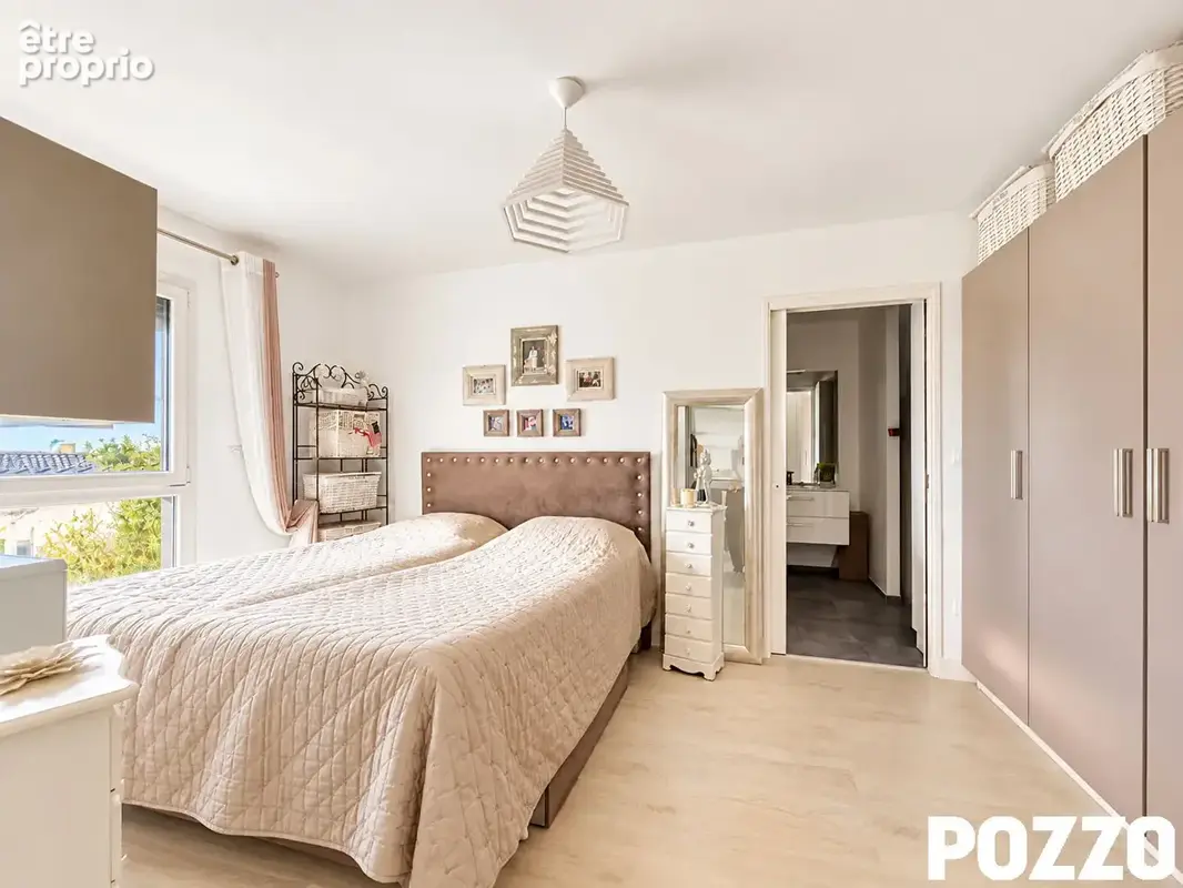 GRANVILLE - Appartement T2 avec balcon, parking couvert et cave - photo 6