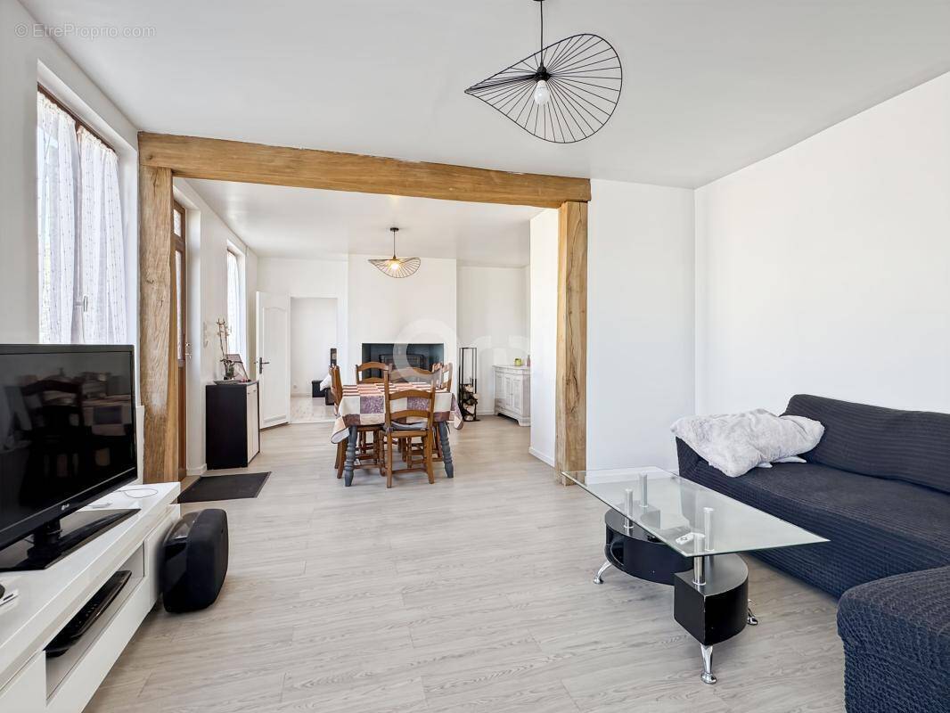 Maison à LE FIDELAIRE