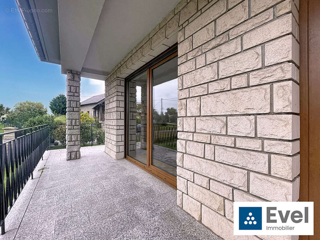 Maison à BENESTROFF