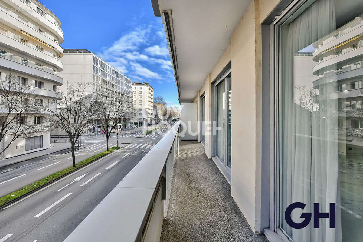 Appartement à LYON-6E