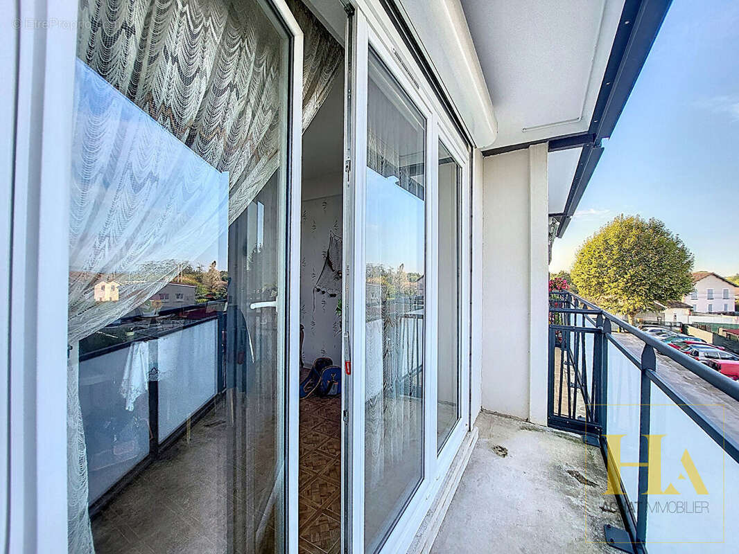 Appartement  4 pièce(s) 71.38 m2 - photo 2