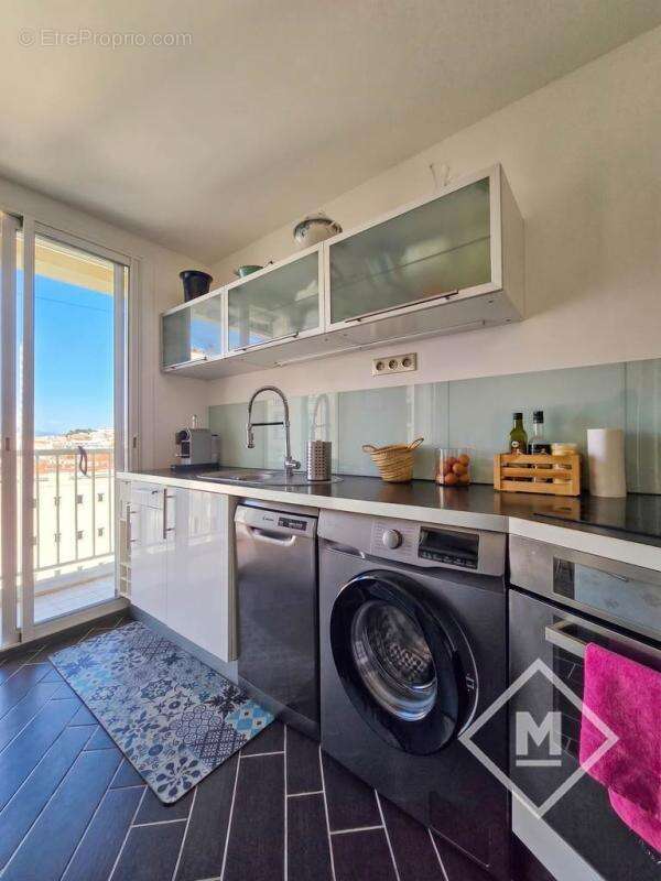 Appartement à MARSEILLE-7E