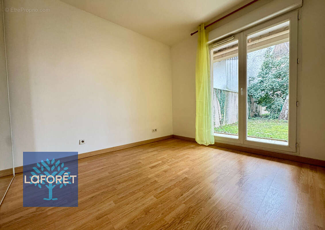 Appartement à DAMMARIE-LES-LYS
