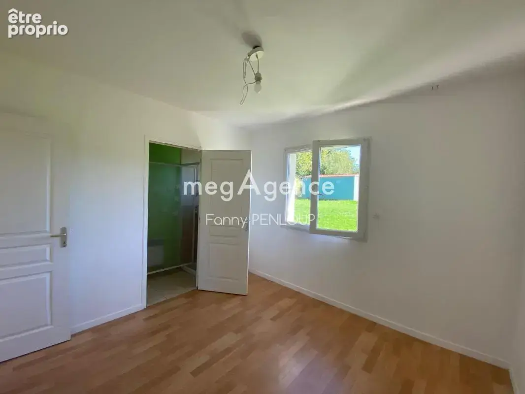 LA COLOMBE - 50800 : Maison de plain-pied de 111 m2 avec jardin et garage - photo 10