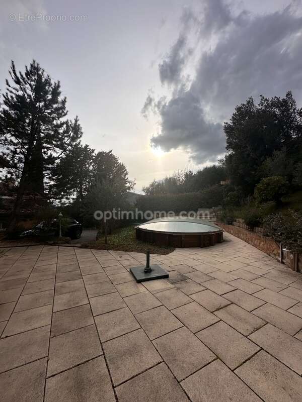 Villecroze – Propriété de charme avec studio indépendant, piscine et fort potentiel - photo 18