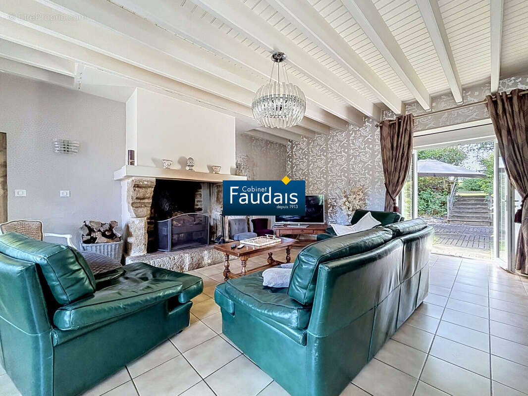 Maison à DOVILLE