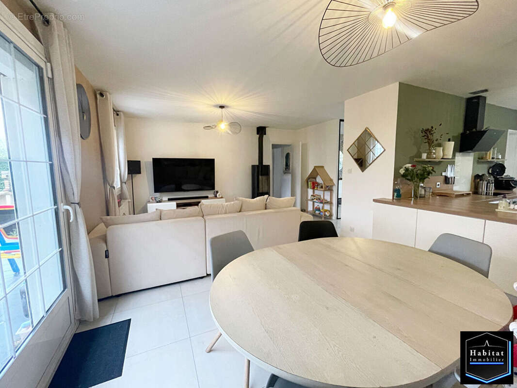 Maison à NANTEUIL-LE-HAUDOUIN