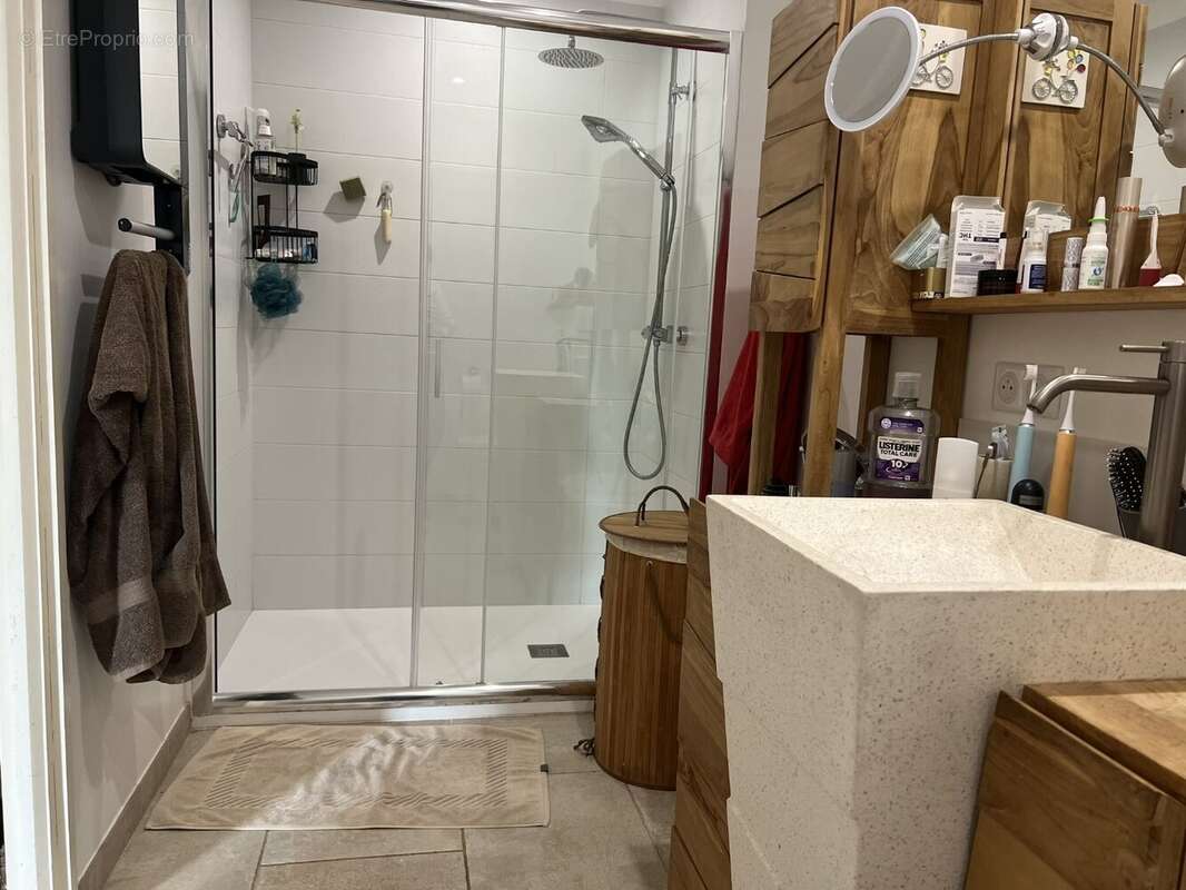 Maison à L'ISLE-SUR-LA-SORGUE